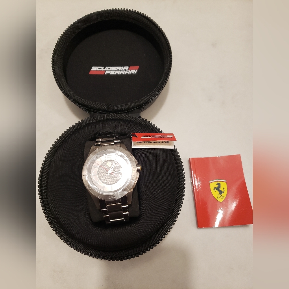 Scuderia Ferrari Men's Grey Analogue Watch 0830106